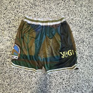 Headgear Classics Yogi Bear Jellystone Park Basketball Shorts Mens Medium Camo